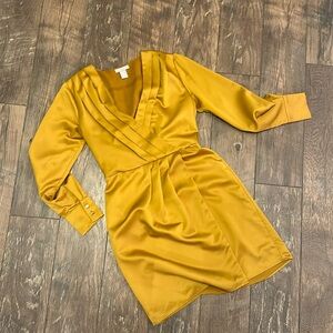 H&M Gold is Everything Dress (Sz 6)